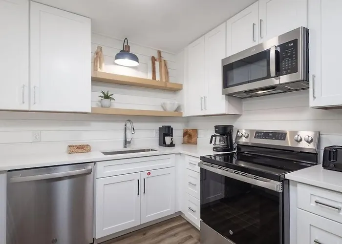 Sailhouse West Apartment